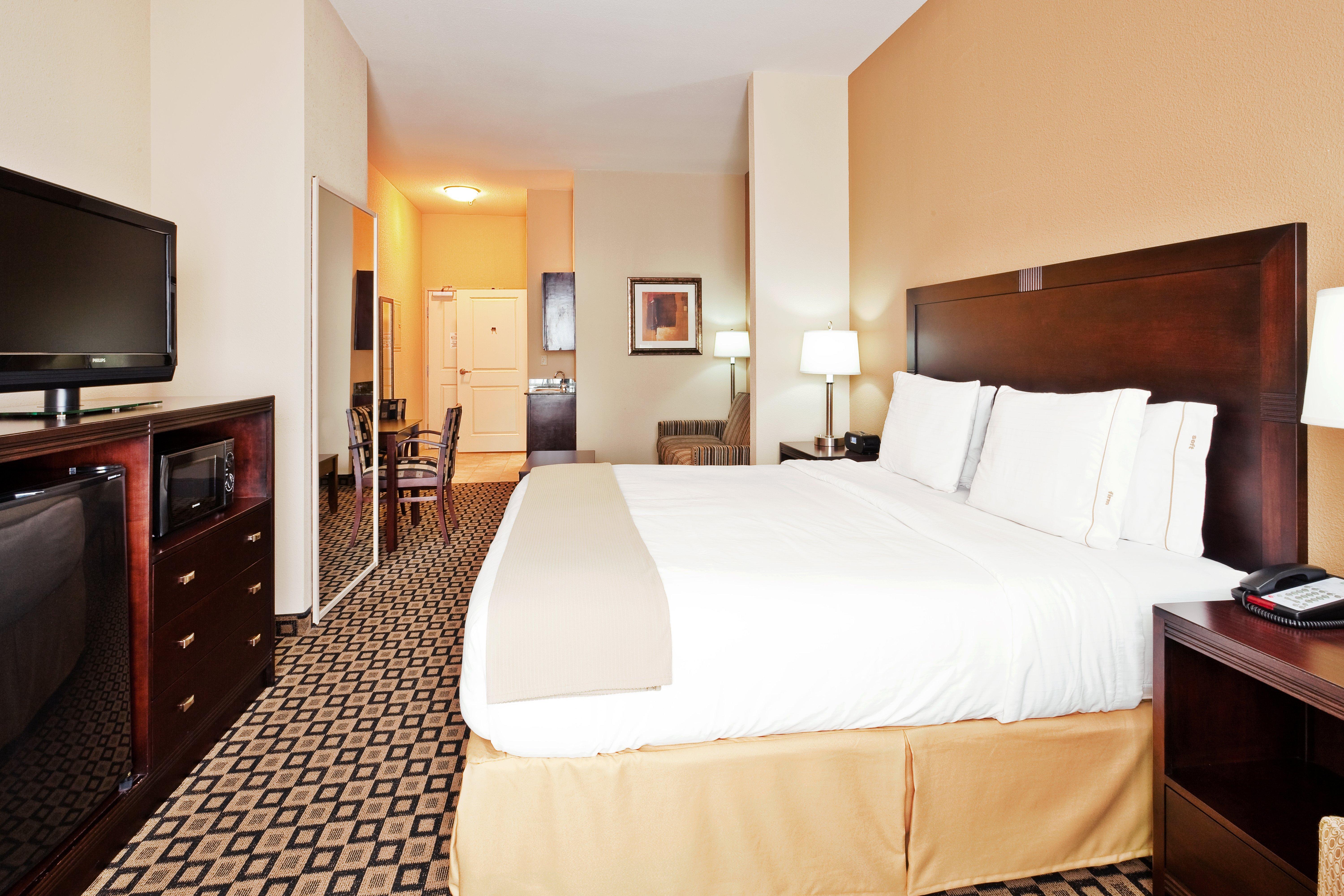 Holiday Inn Express & Suites Clovis By Ihg Exterior foto