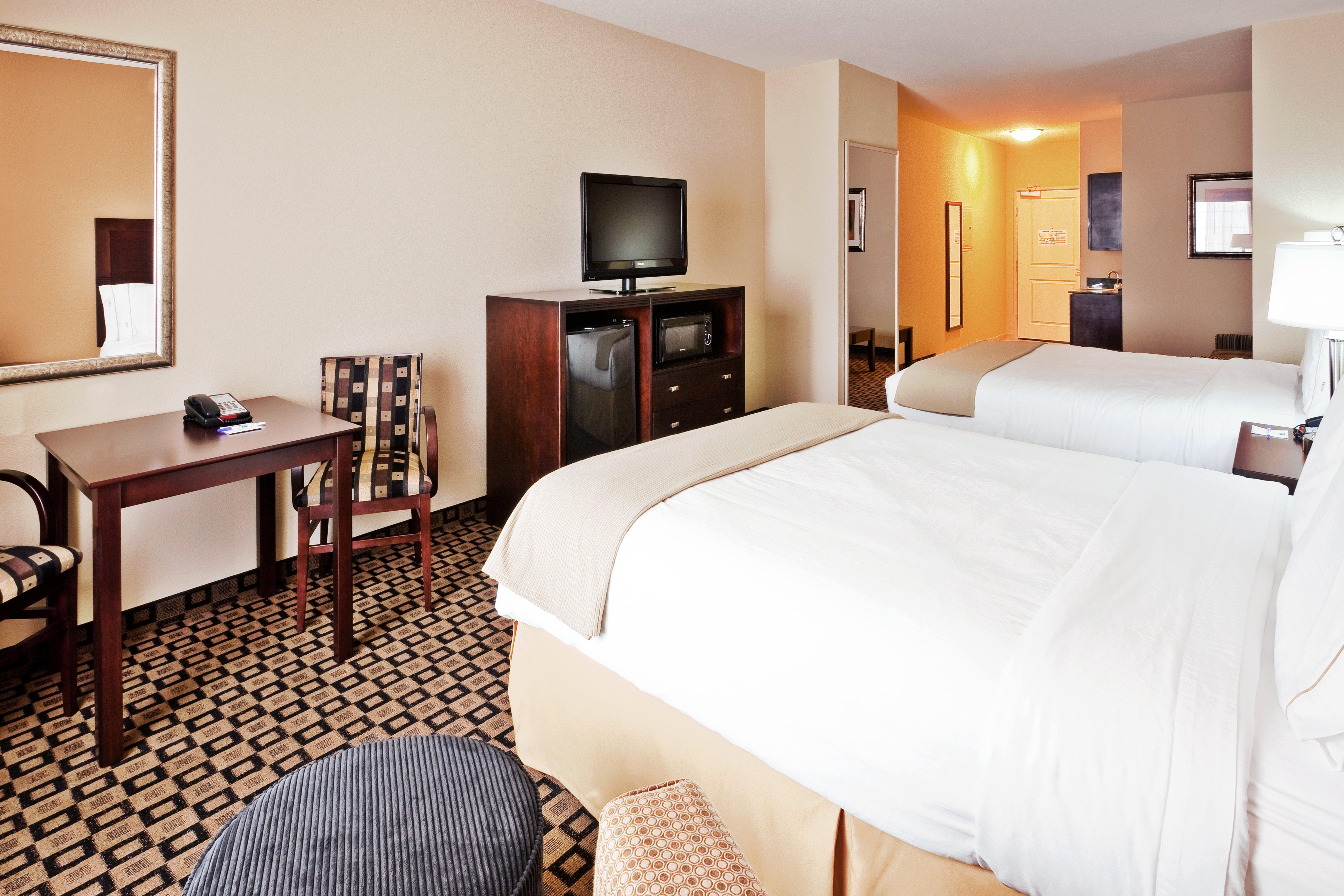 Holiday Inn Express & Suites Clovis By Ihg Exterior foto
